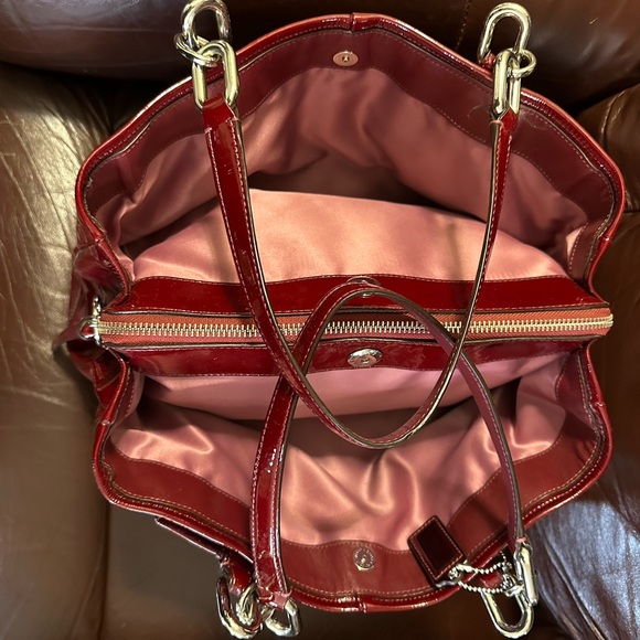 Coach Patent Leather purse - Picture 11 of 11